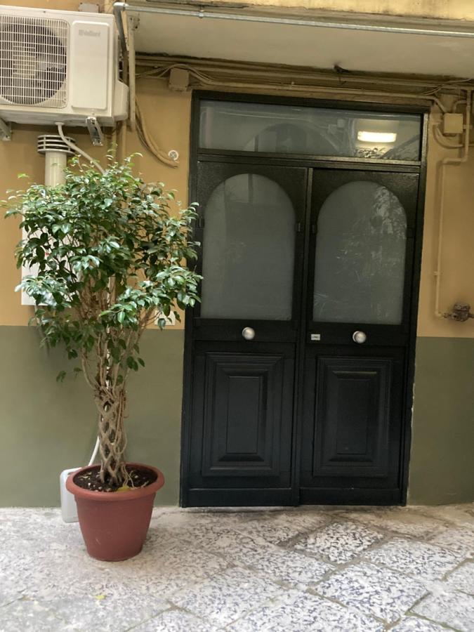 Zuccarella "Zuccherino"Nel Cortile Naples Exterior photo